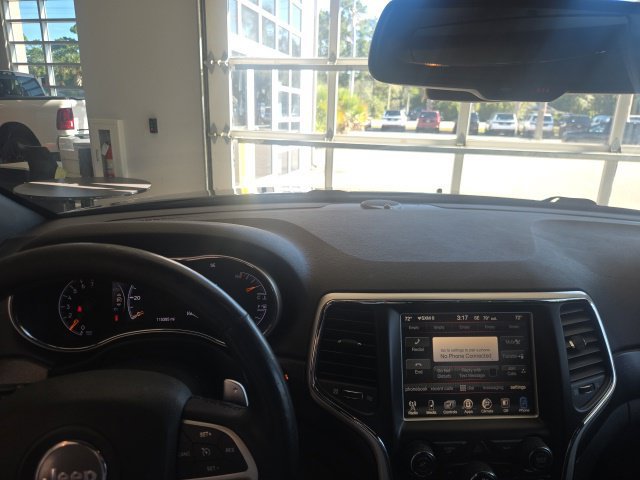 Used 2015 Jeep Grand Cherokee Altitude RWD image 21