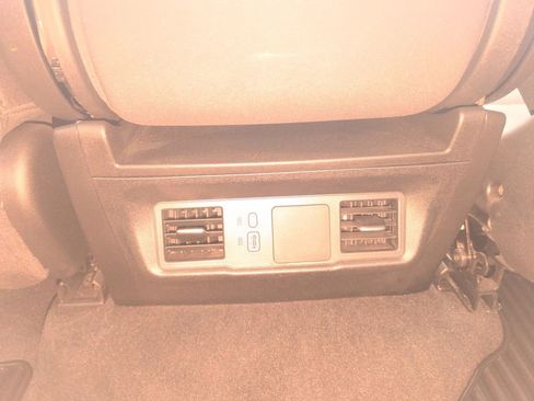 Used 2024 Chevrolet Silverado 1500 Custom image 32