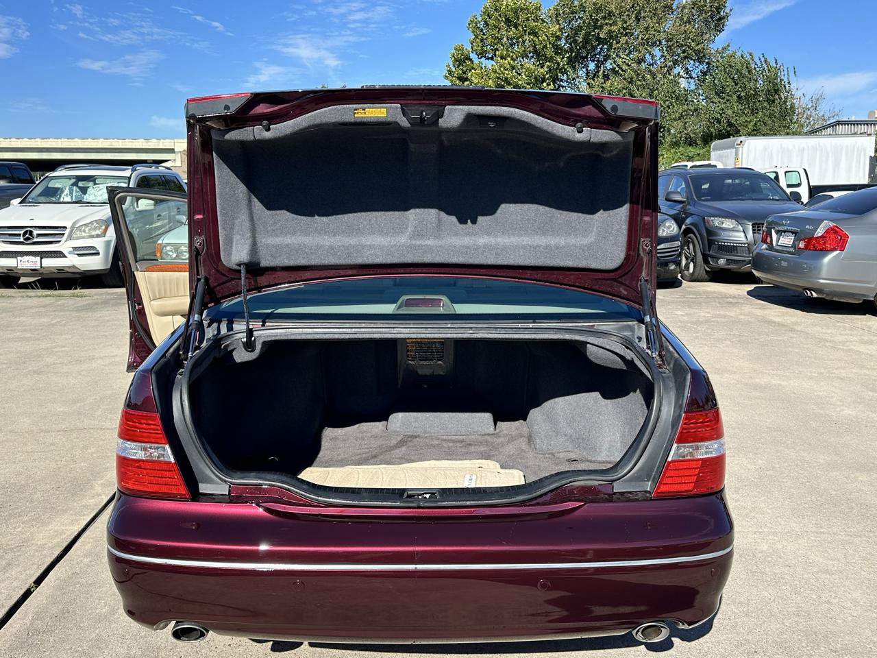Used 2006 Lexus LS 430 w/ Modern Luxury Pkg RWD image 63