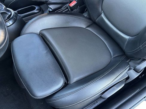 Used 2014 MINI Cooper 2-Door Hardtop image 6