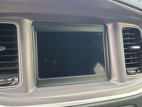Used 2020 Dodge Charger SXT RWD image 27