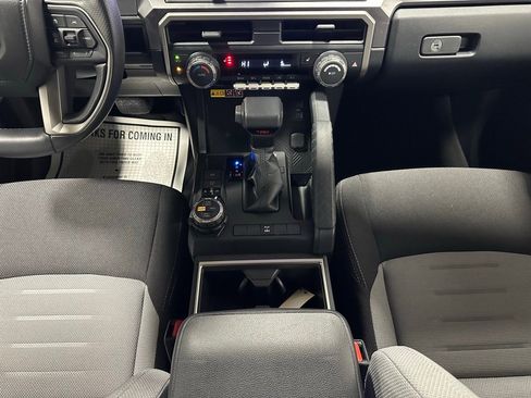 Used 2025 Toyota 4Runner TRD Off-Road image 38