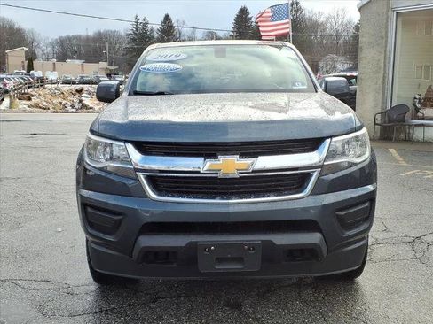 Used 2019 Chevrolet Colorado LT image 2