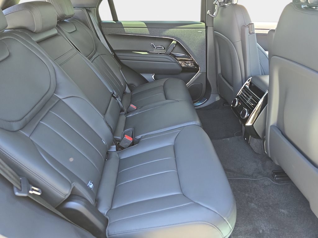 New 2026 Land Rover Range Rover Sport Dynamic SE AWD/4WD image 11