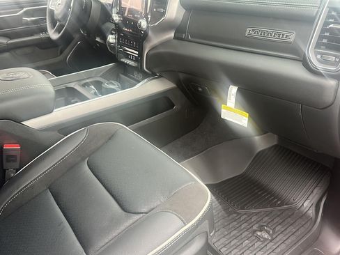 New 2026 RAM 1500 Laramie AWD/4WD image 6