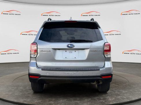 Used 2018 Subaru Forester 2.5i Premium image 9
