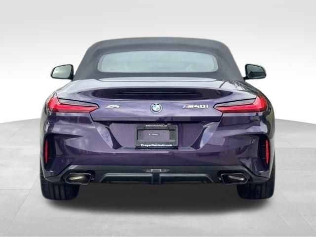 Certified 2025 BMW Z4 M40i w/ Premium Package RWD image 8