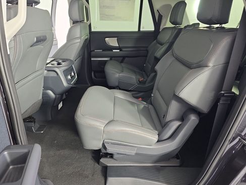 New 2025 Ford Expedition Max Active image 27
