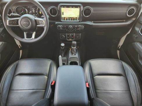 Used 2023 Jeep Wrangler Unlimited Sahara w/ Cold Weather Group AWD/4WD image 24