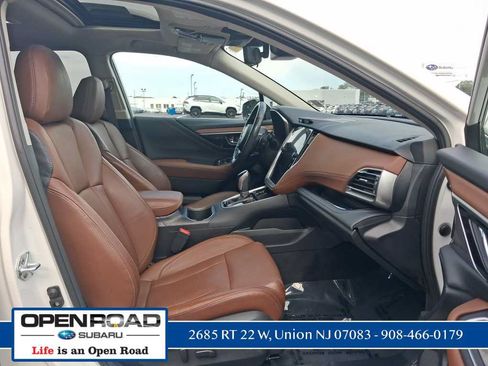 Used 2023 Subaru Outback Touring AWD/4WD image 15