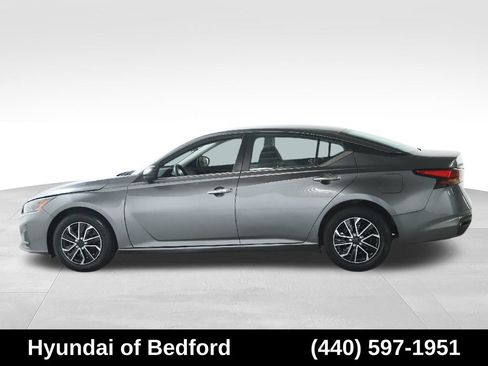 Used 2024 Nissan Altima 2.5 S FWD image 38