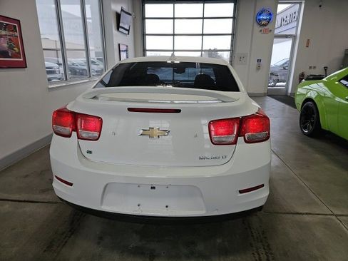 Used 2015 Chevrolet Malibu LT w/ Power Convenience Package image 5