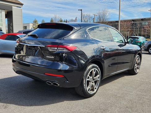 Used 2023 Maserati Levante GT AWD/4WD image 4