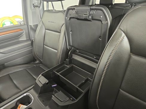 Used 2024 GMC Sierra 2500 Denali w/ Technology Package image 28