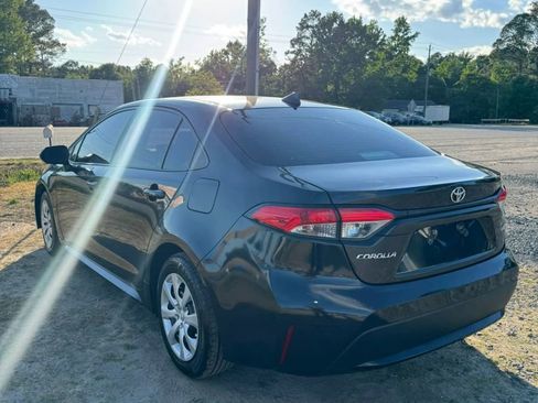 Used 2021 Toyota Corolla LE image 7