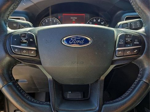 Used 2020 Ford Explorer XLT w/ Equipment Group 202A image 31