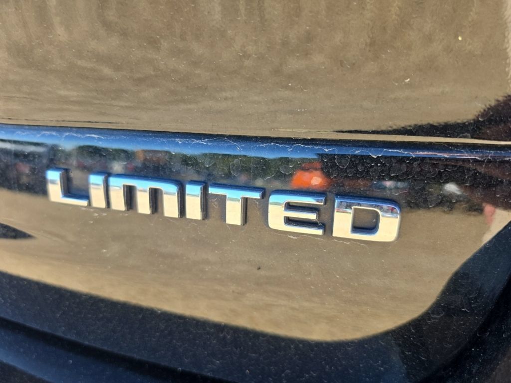 Used 2024 Jeep Grand Cherokee L Limited AWD/4WD image 20