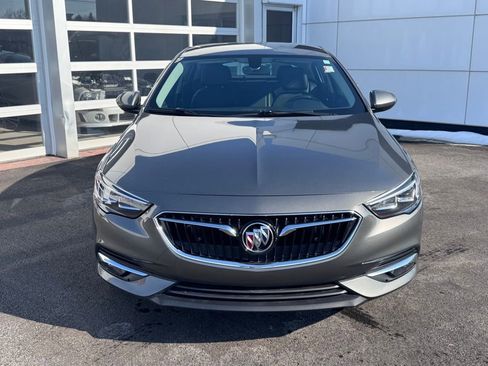 Used 2018 Buick Regal Preferred w/ Driver Confidence Package #1 image 8