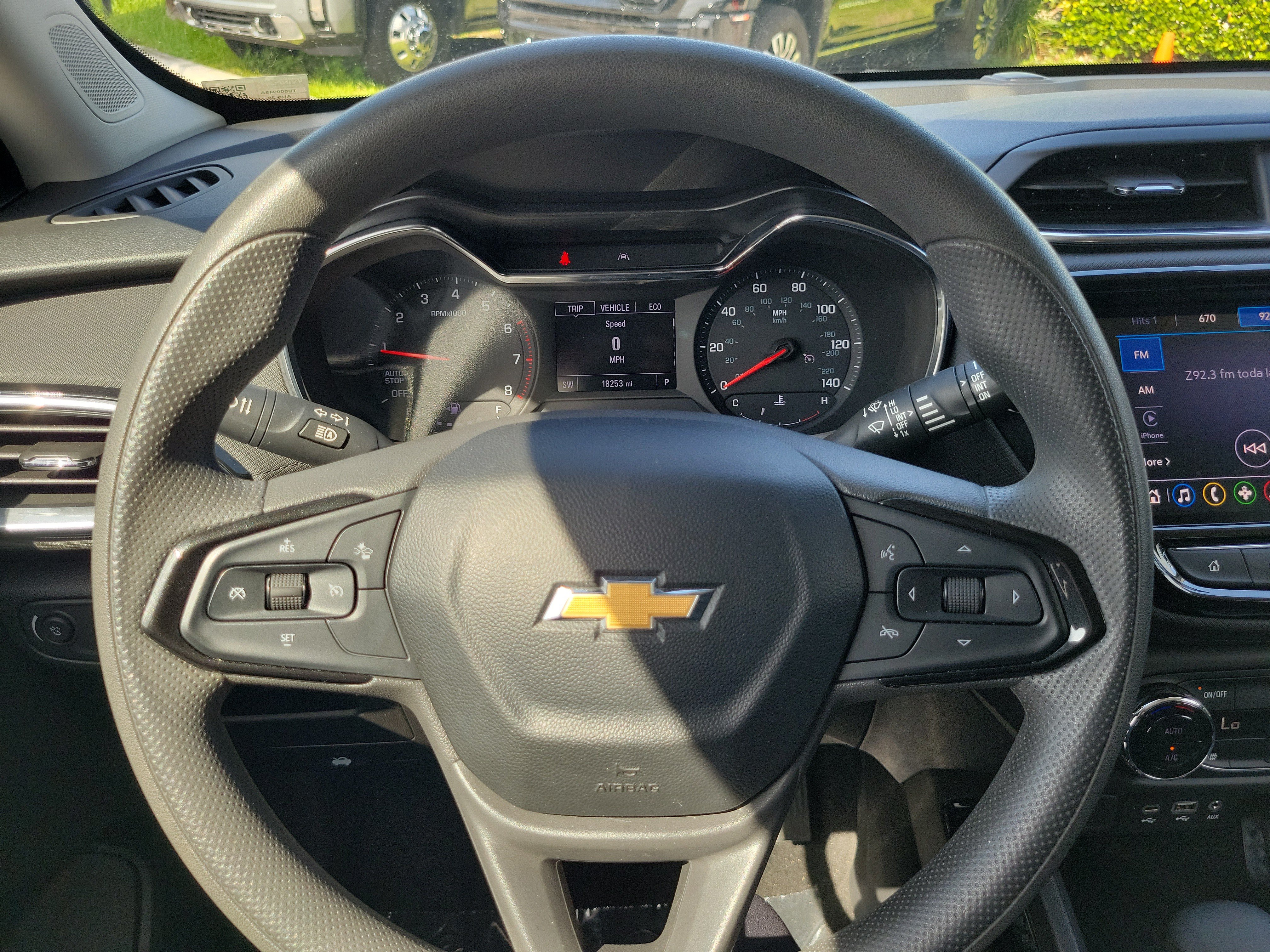 Used 2022 Chevrolet TrailBlazer LT w/ Convenience Package FWD image 17
