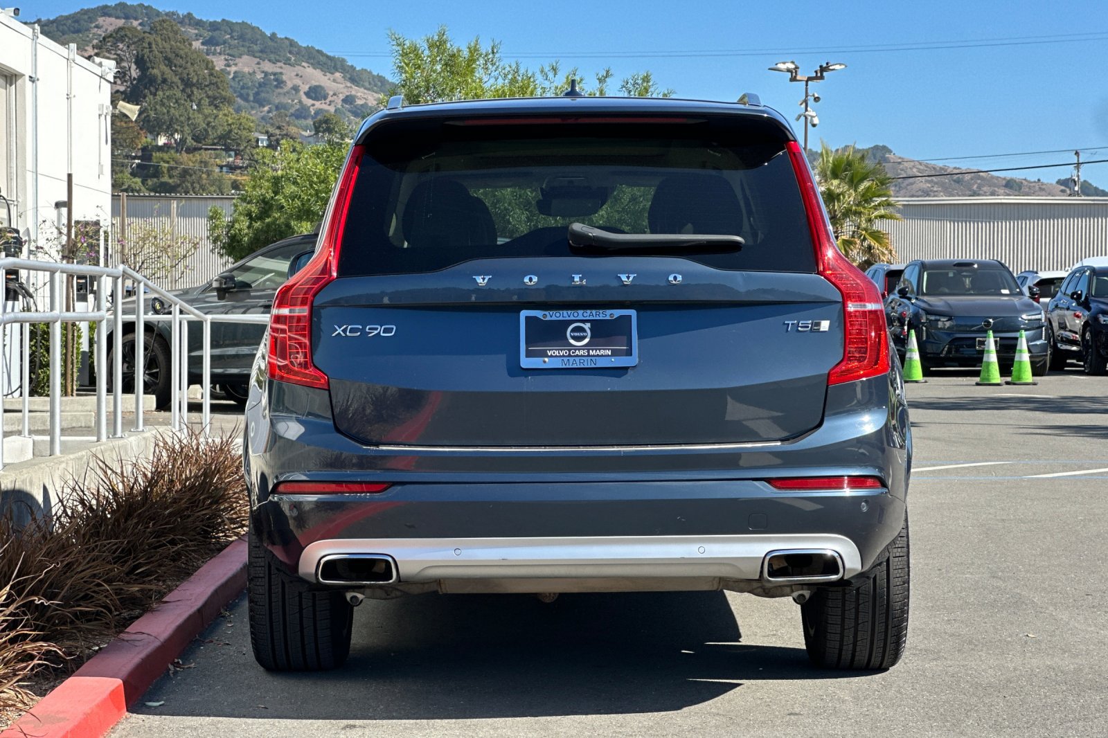 Used 2020 Volvo XC90 T5 Momentum w/ Protection Package Premier AWD/4WD image 7