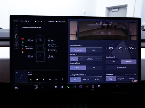 Used 2024 Tesla Cybertruck AWD Crew Cab image 6