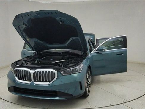 Used 2026 BMW 540i xDrive image 77