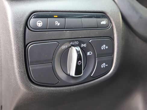 Certified 2023 INFINITI QX50 Luxe w/ Accent Package image 24