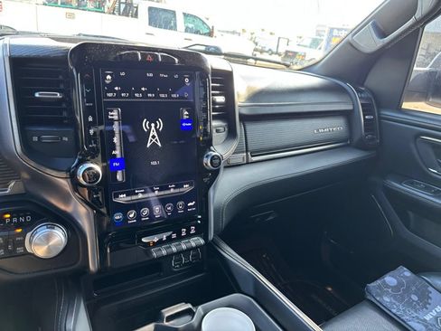 Used 2021 RAM 1500 Limited w/ Body Color Bumper Group AWD/4WD image 13