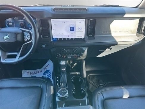 Used 2025 Ford Bronco Badlands image 11