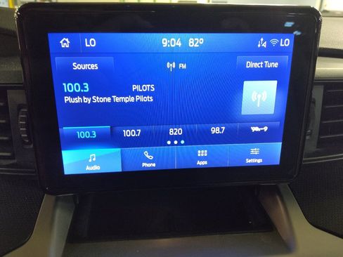 Used 2022 Ford Explorer 4WD image 25