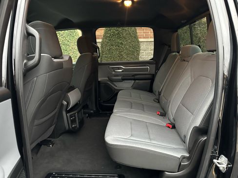 Used 2021 RAM 1500 Big Horn image 30