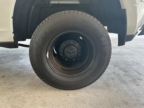 Used 2025 RAM 3500 Tradesman AWD/4WD image 18