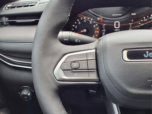 New 2026 Jeep Compass Latitude AWD/4WD image 18