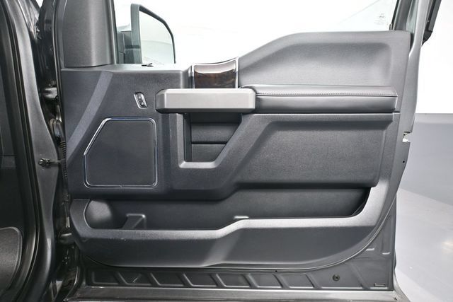 Used 2015 Ford F150 Platinum w/ Trailer Tow Package AWD/4WD image 37