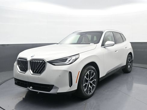 New 2026 BMW X3 xDrive30i w/ Premium Package AWD/4WD image 1