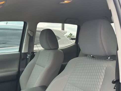 Used 2023 Toyota Tacoma SR5 RWD image 12