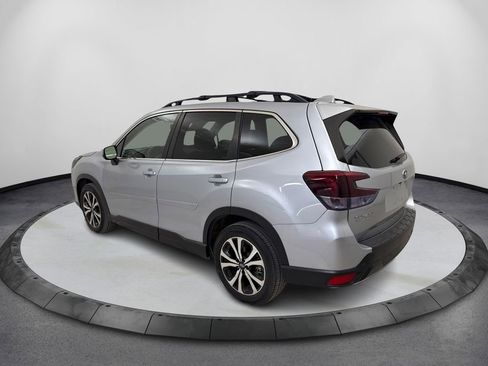 Used 2022 Subaru Forester Limited w/ Popular Package #3 image 7
