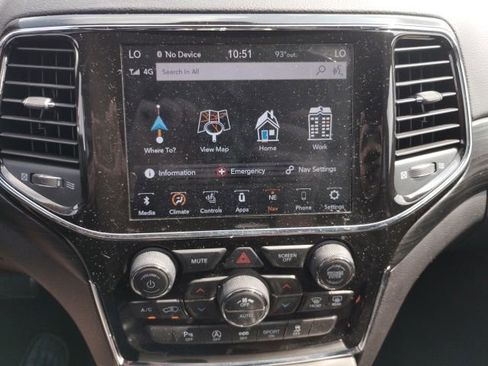 Used 2021 Jeep Grand Cherokee Laredo X RWD image 7