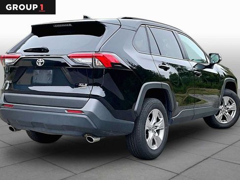 Used 2025 Toyota RAV4 XLE AWD/4WD image 13