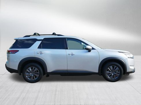 Certified 2023 Nissan Pathfinder SV AWD/4WD image 8