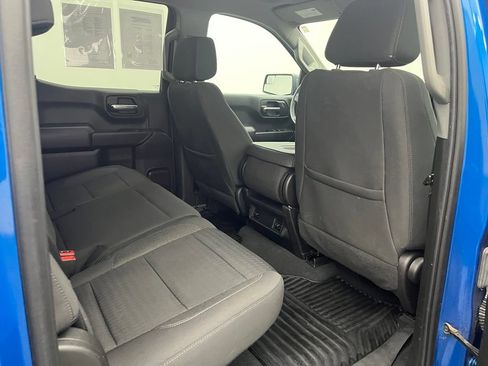 Used 2022 Chevrolet Silverado 1500 Custom AWD/4WD image 34