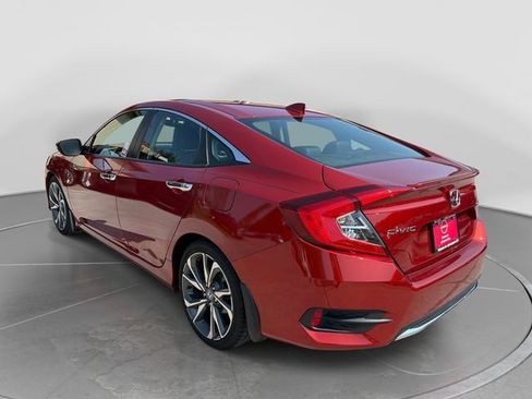 Used 2019 Honda Civic Touring image 6