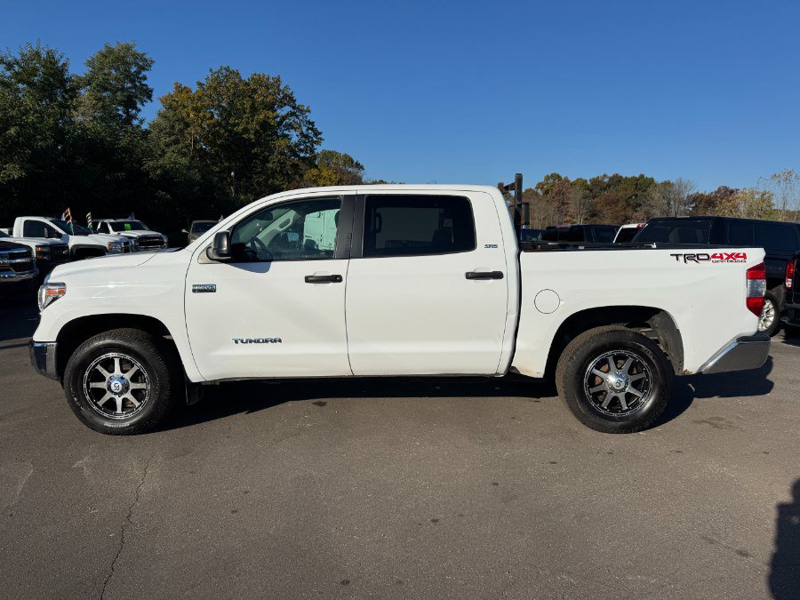 Used 2018 Toyota Tundra SR5 AWD/4WD image 2