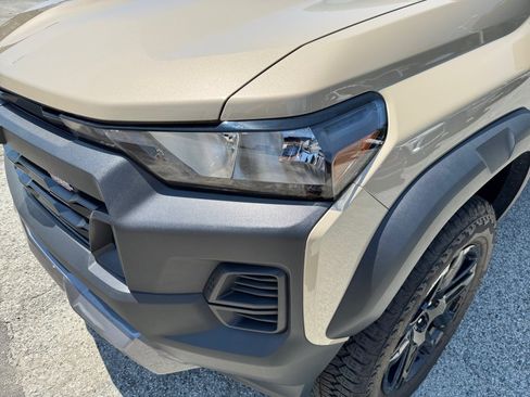 Used 2024 Chevrolet Colorado Trail Boss AWD/4WD image 30