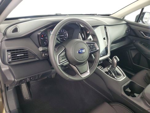 Used 2025 Subaru Outback Premium image 11