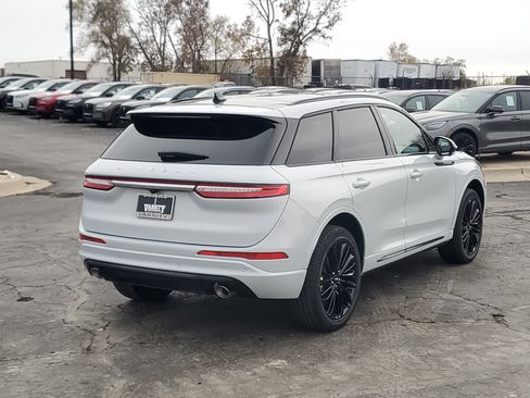 New 2026 Lincoln Corsair Premiere image 4