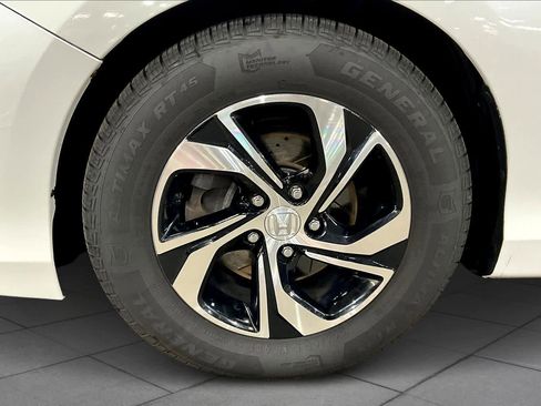 Used 2016 Honda Accord EX-L image 10