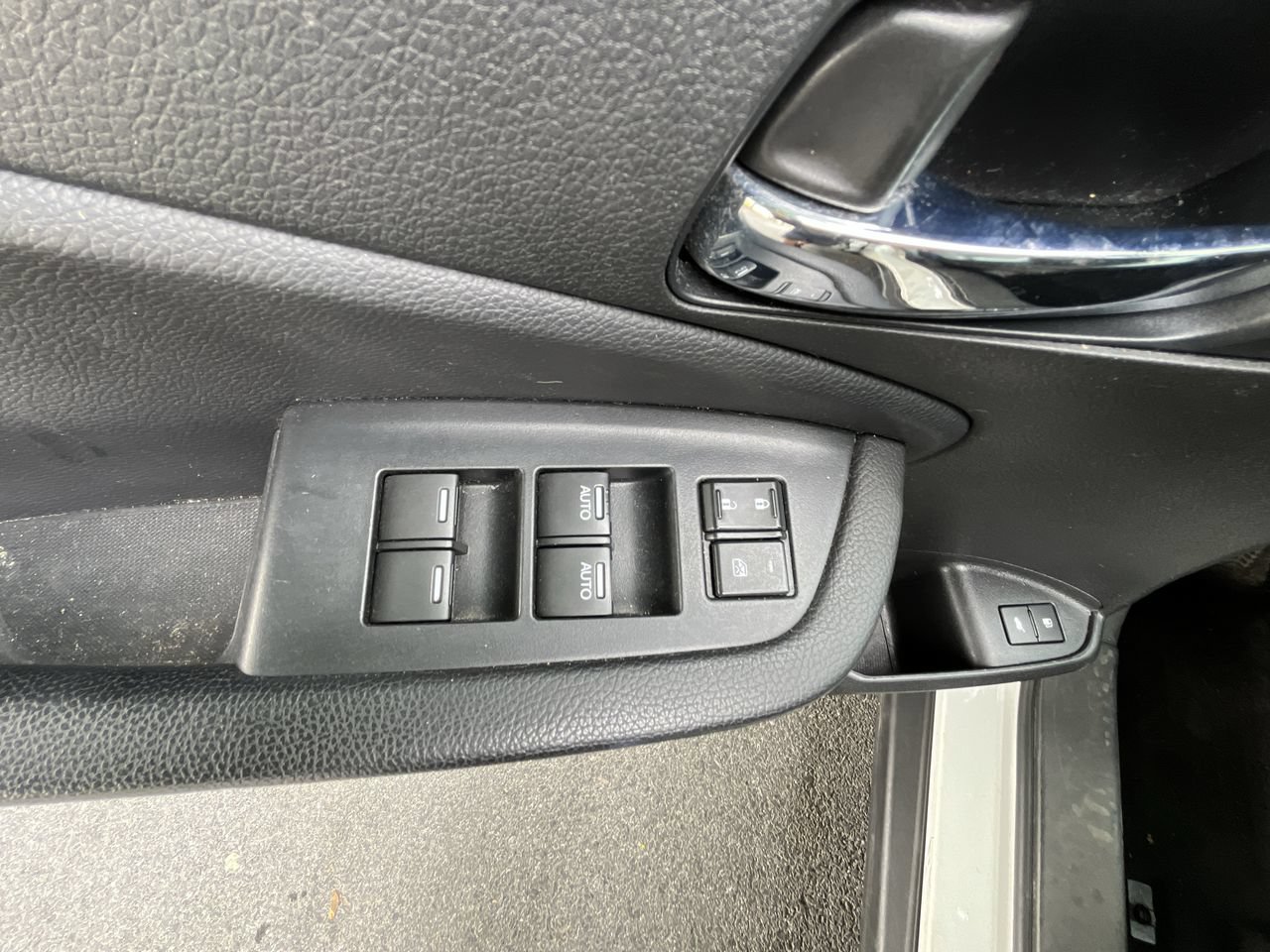 Used 2021 Honda Pilot EX-L image 4