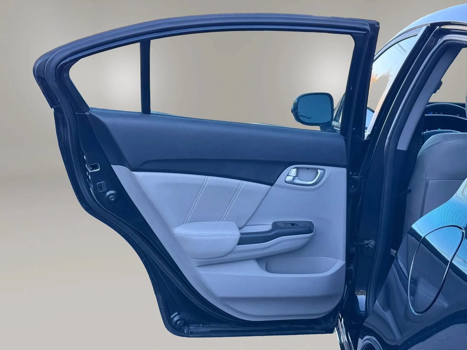 Used 2013 Honda Civic Hybrid Sedan image 23