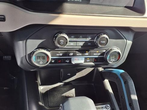 Certified 2023 Ford Bronco Wildtrak image 7